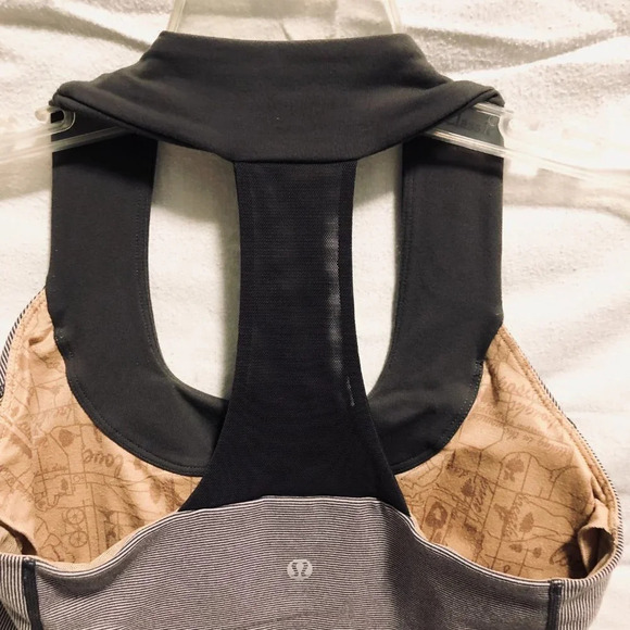 Lululemon Sport Tank Top Size 6 Built In Bra Racerback - Picture 8 of 16
